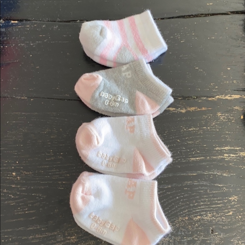 New baby Gap girl socks